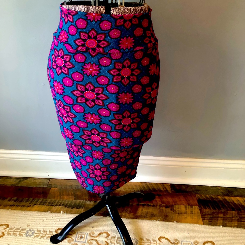 LulaRoe pencil skirt small